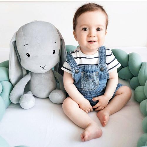 ochraniacz warkocz do łóżeczka brudna mięta.jpg