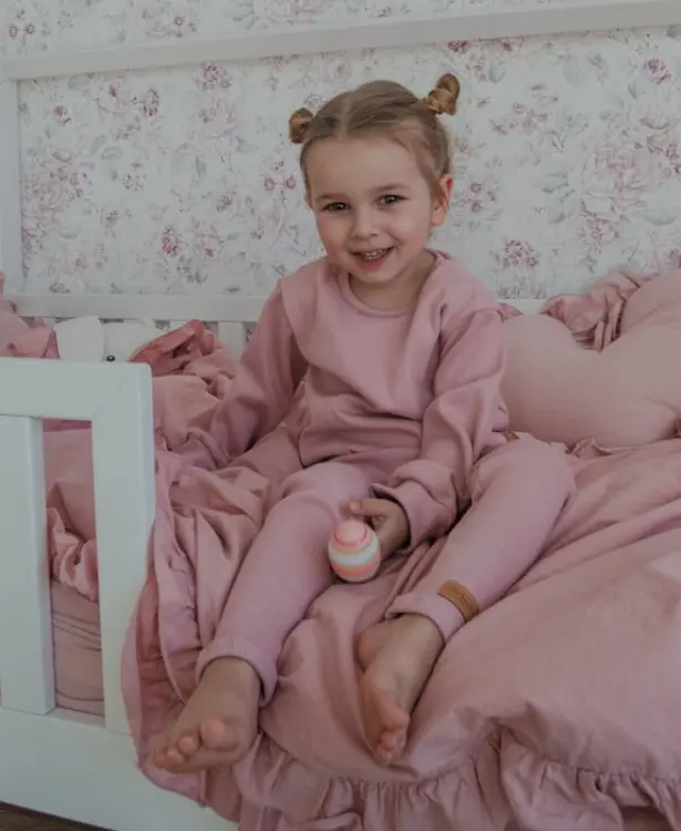 pościel z wypełnieniem brudny róż