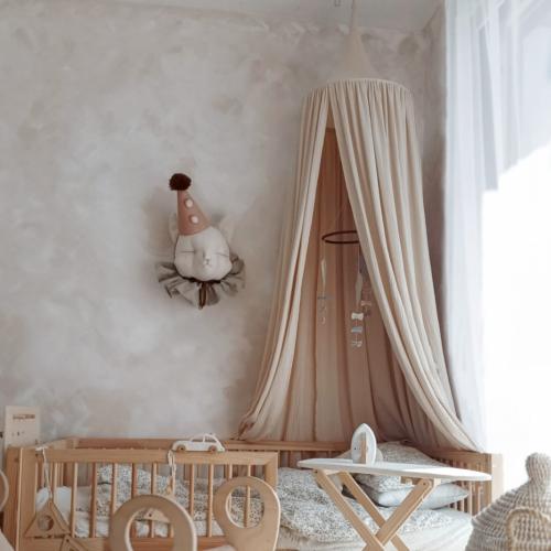 Baldachim muślinowy beżowy.jpg