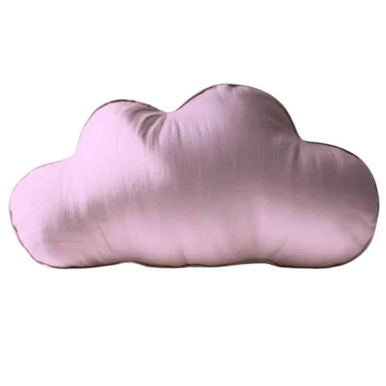 poduszka-w-ksztalcie-chmurki-rozowa.webp
